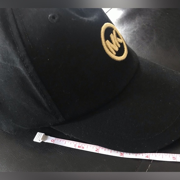 NW Michael Kors Cap - Picture 6 of 14